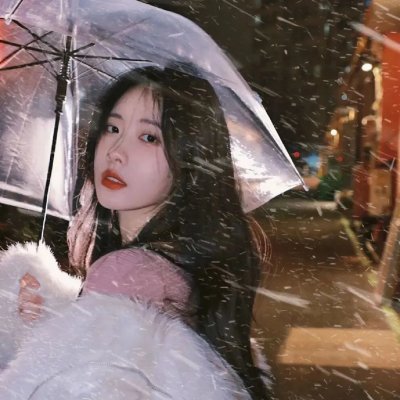 离婚当日，绝美女总裁求我娶她